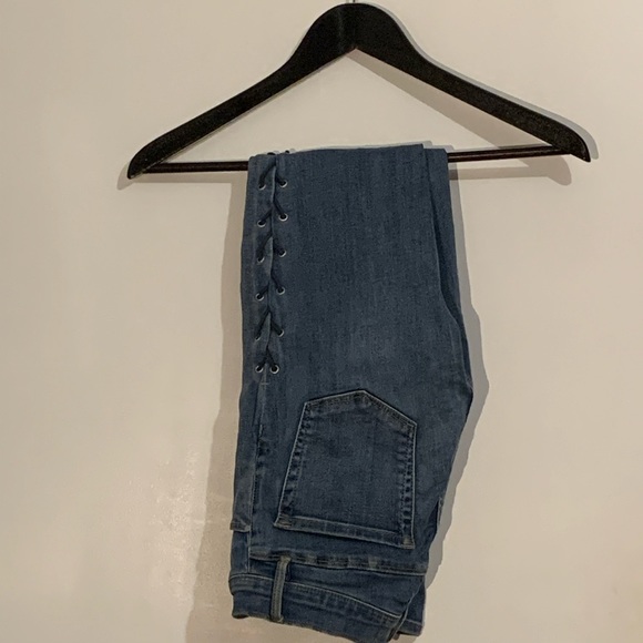 Pacsun jeans, skinny and a dark blue wash. - Picture 3 of 3